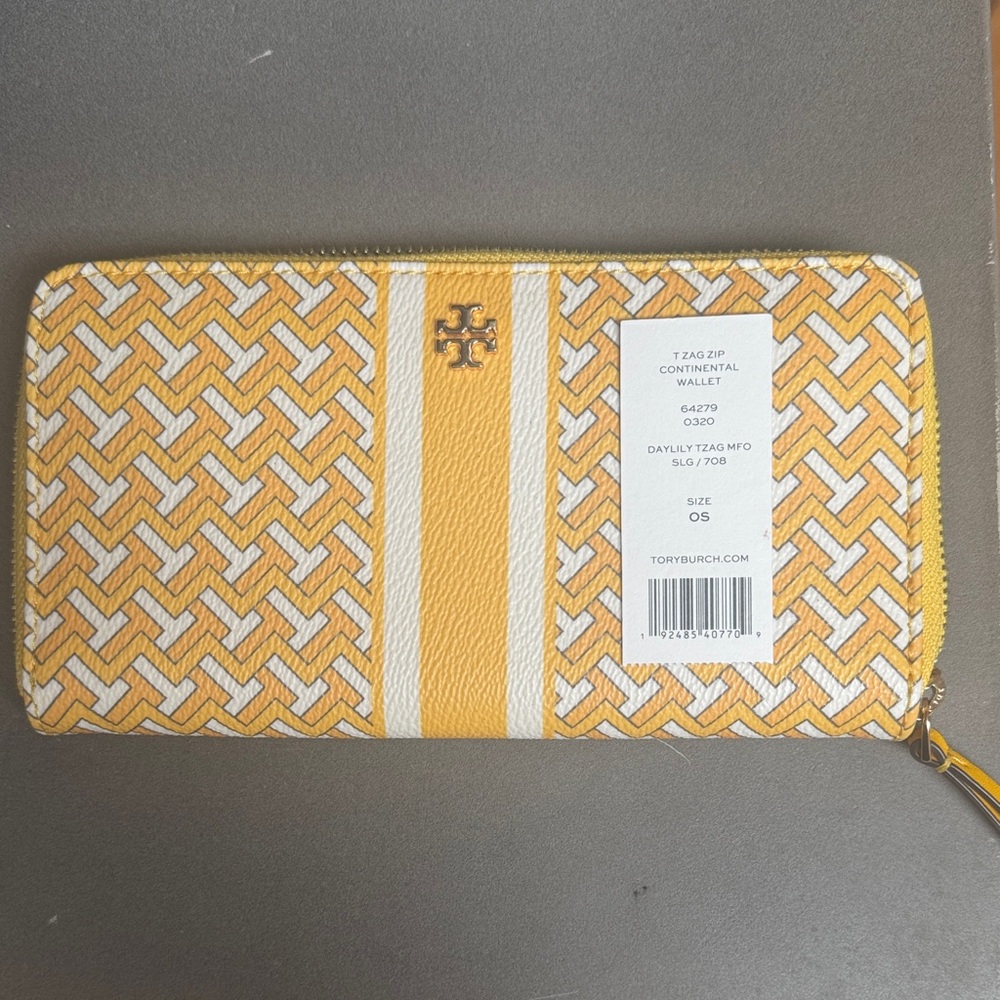 Tory Burch T Zag Continental - Yellow and White Woven Zip Wallet